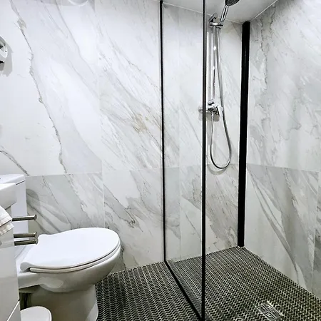 La Studette Bain - Au Coeur Du Vieil Antibes